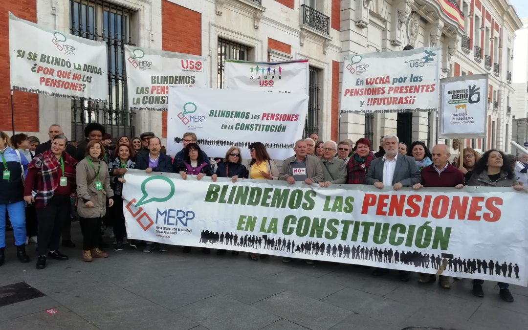 Manifestación junto a la MERP por el blindaje de las pensiones