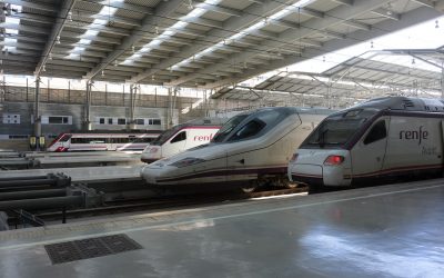 USO-Madrid denuncia que Renfe deja en el paro a 2.000 trabajadores del servicio a bordo en los trenes